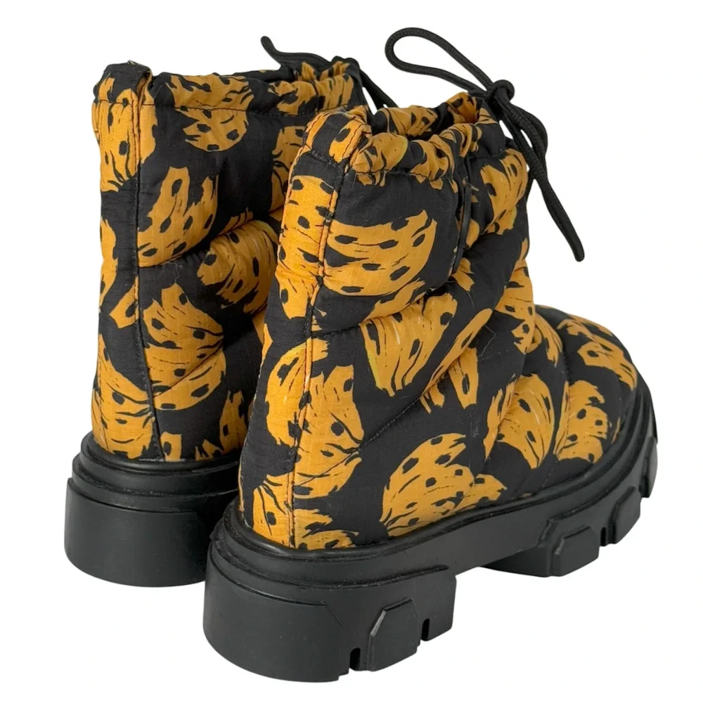 NEW FARM RIO BLACK YELLOW BANANA BUNCH LUG SOLE PLATFORM ANKLE BOOTS BOOTIES 6
